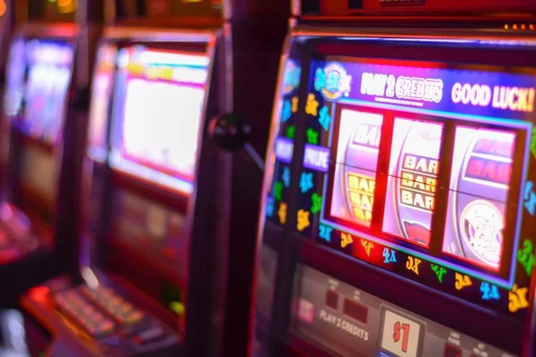 Payout table and hand rankings displayed on Casino Hold'em table